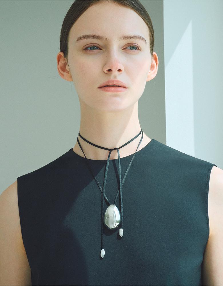 Seasonal Accessories | Theory luxe（セオリーリュクス）公式